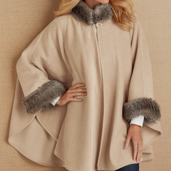 Soft Surroundings Sweaters - Soft Surroundings Womens One Sz Shawl Poncho